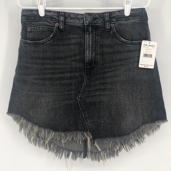 Free People Denim Black Mini Skirt New Size 26 /29 - Picture 2 of 7